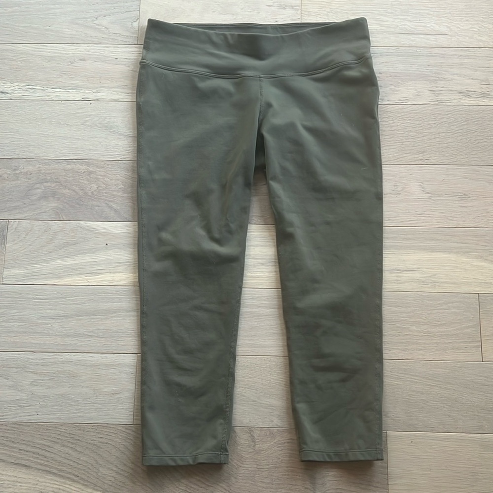 Prana cropped‎ leggings.